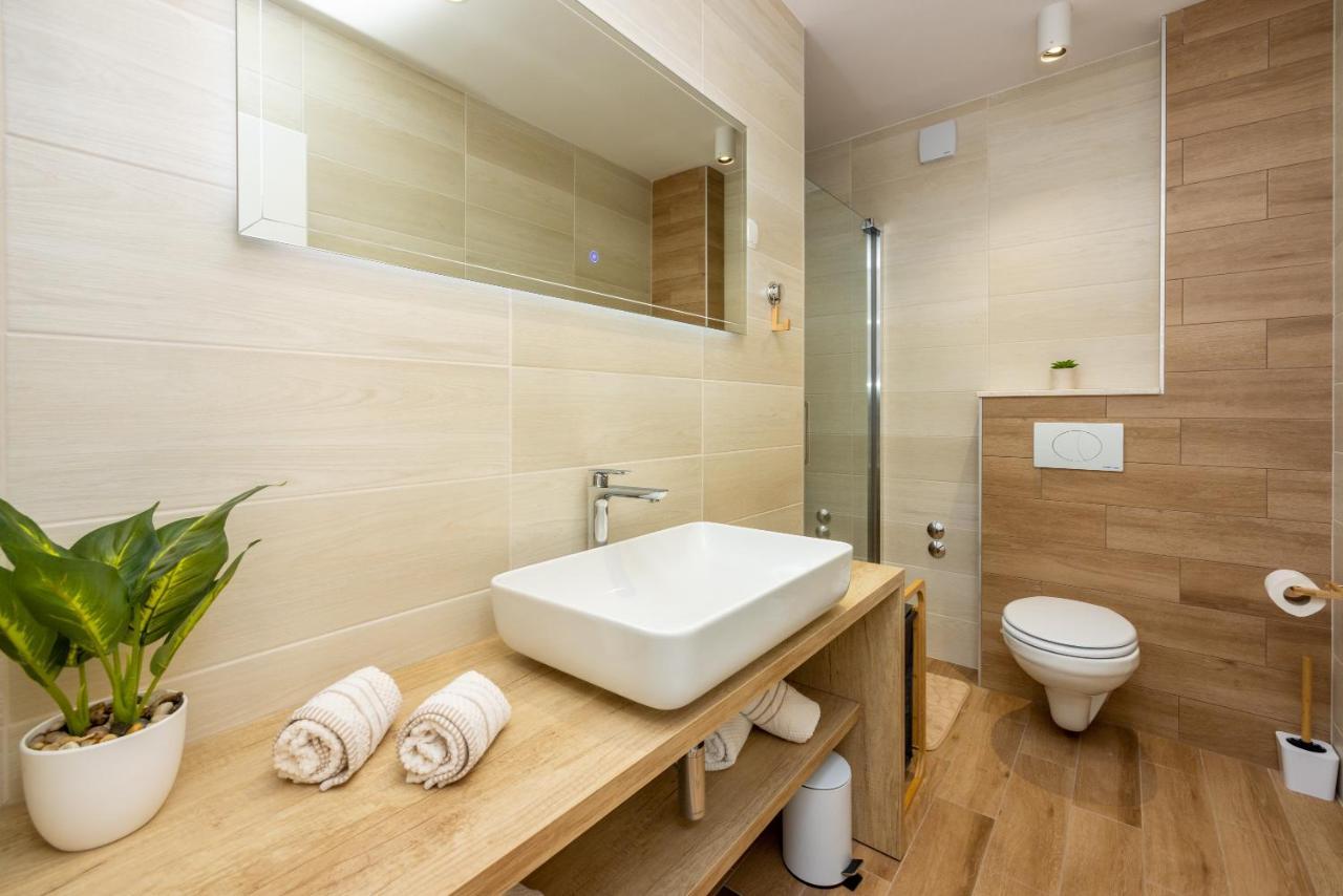Villa Antani With Heated Pool, Sauna & Jacuzzi Crikvenica Dış mekan fotoğraf